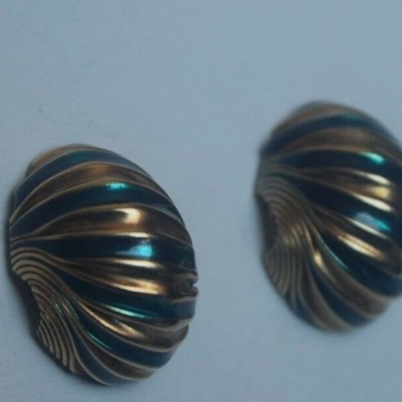 Vintage Gold Tone Green Enamel Half Hoop Earrings Drop Post Swirl Design EUC - Picture 5 of 5